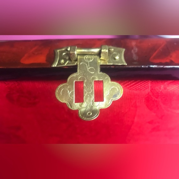 Brown Lacquer with Gold Latch and Mother of Pearl Shadow Box Top Red Inside - Picture 6 of 12